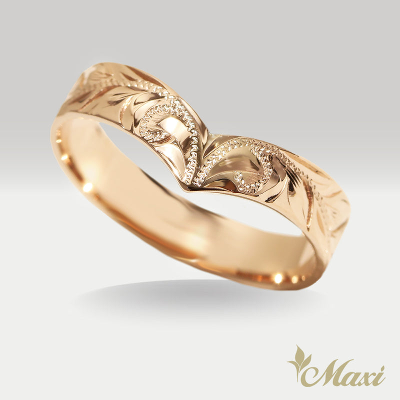 4mm Kohola Whale Tail Ring [14K/18K Gold]