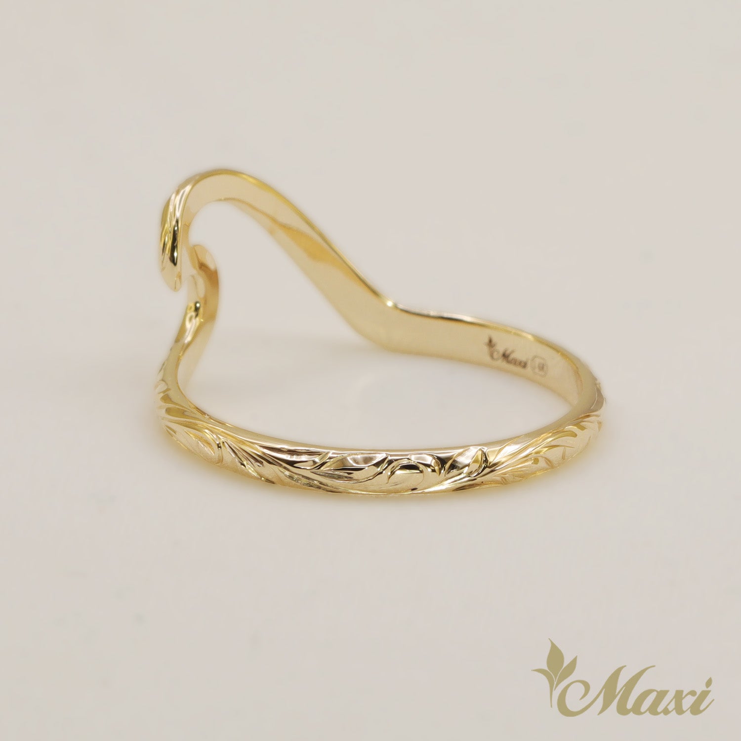 Large Nalu Wave Ring [14K/18K Gold]