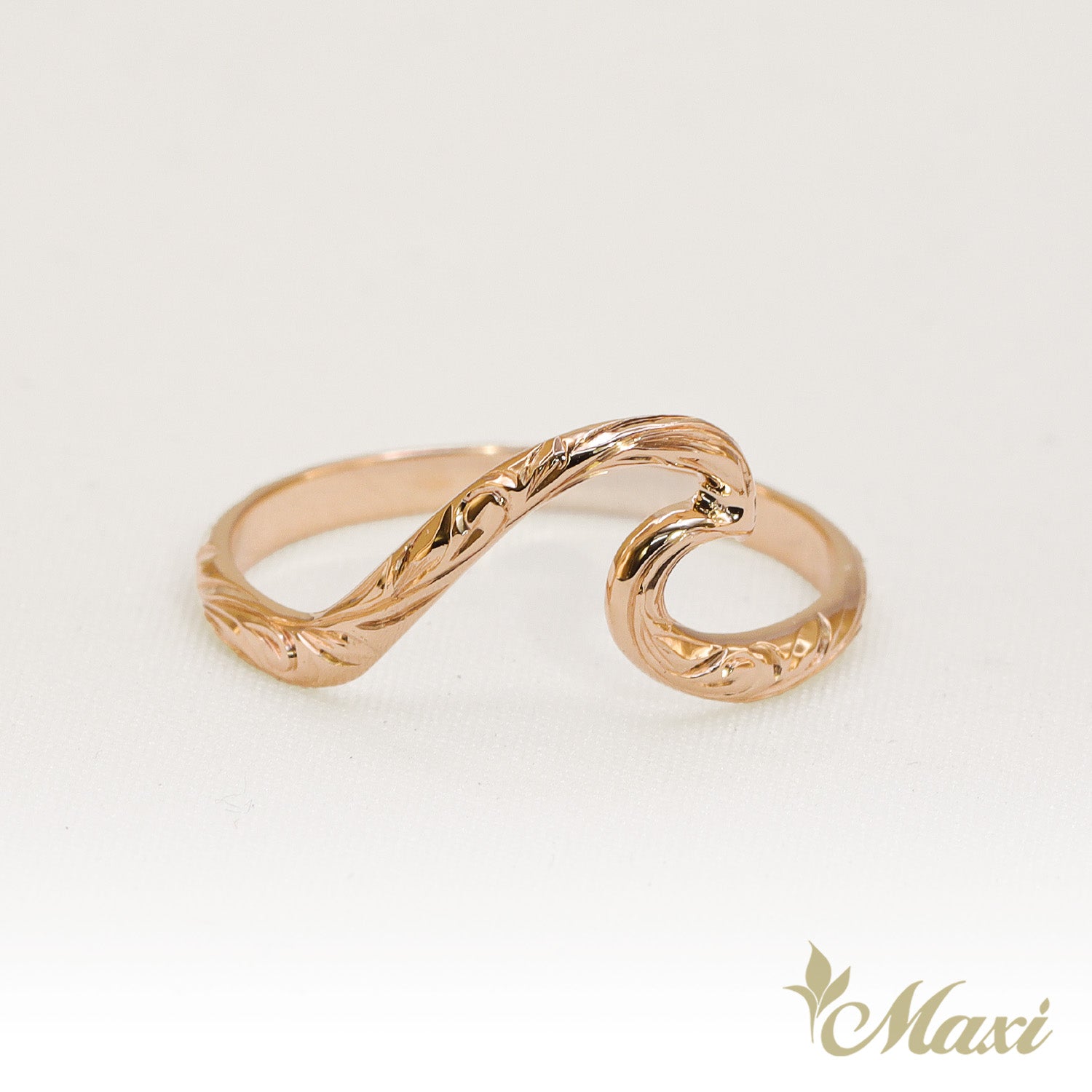 Large Nalu Wave Ring [14K/18K Gold]