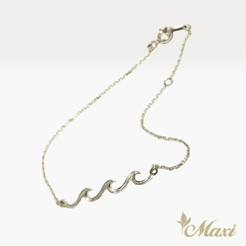 Triple Nalu Wave Bracelet [14K Gold]